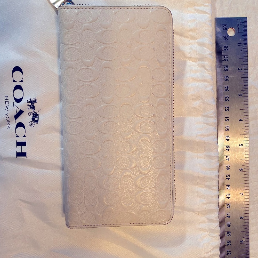 Coach chalk white accordion zip wallet